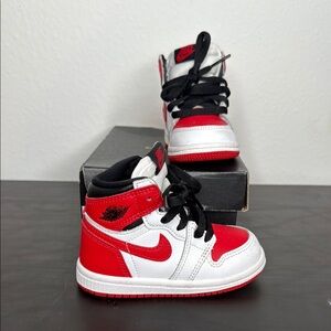 Jordan 1 Retro Kids Red and White Sneakers